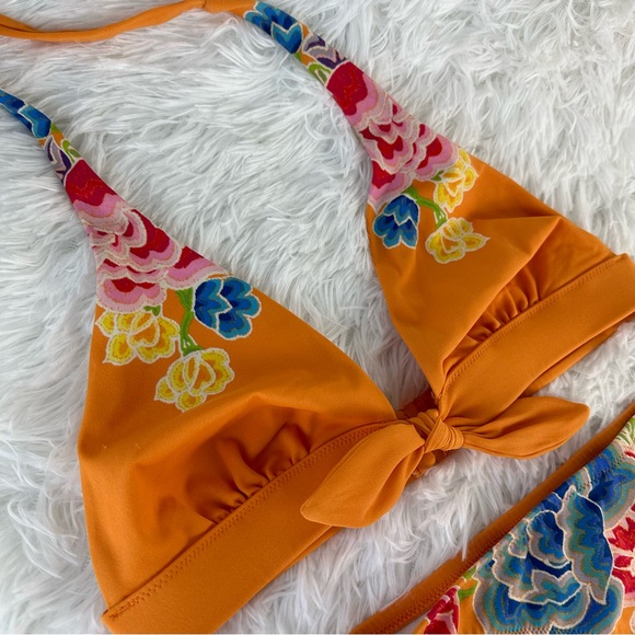 Victoria’s Secret • Orange two-pice bikini • Small - Picture 2 of 7